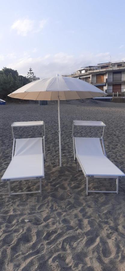 הוילה גיארדיני נאקסוס Seaside מראה חיצוני תמונה